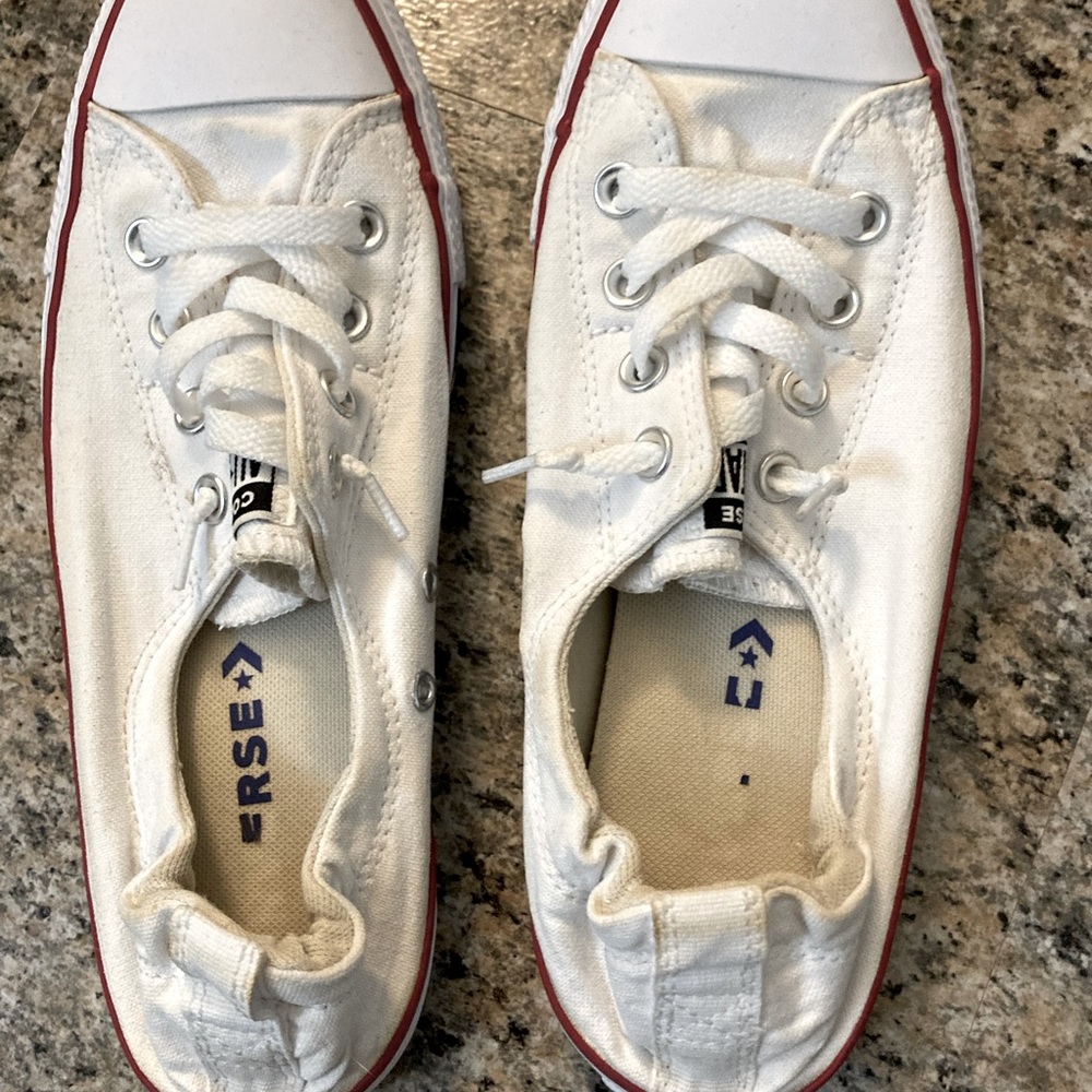 Women’s 9.5 Converse Shoreline